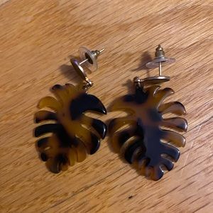 Tortoise Monstera Leaf Earrings